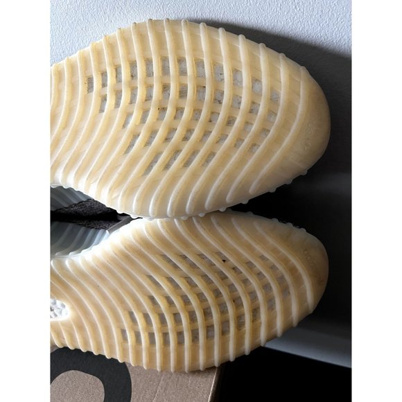 Adidas Yeezy Boost 350 V2 Zyon Men\'s Size 10 Sneaker With Box Gently Used main image 8